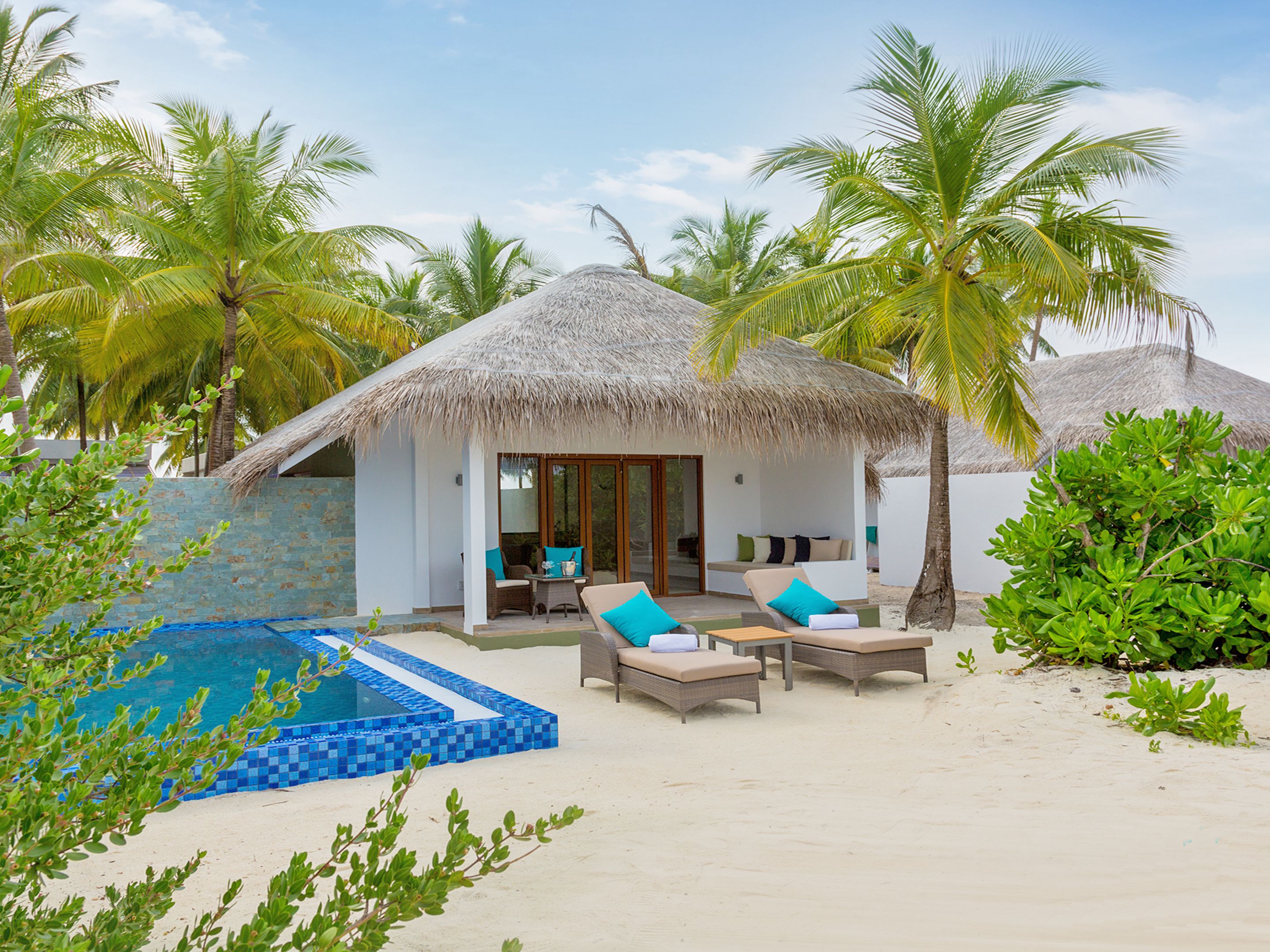 Cocoon Maldives 5*