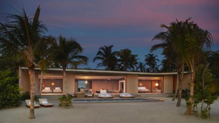 The Ritz-Carlton Maldives, Fari Islands 5* Luxury